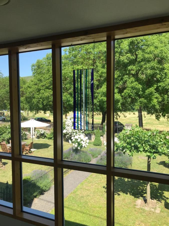 Ferienwohnung Altes Pfarrhaus Mit Flair Und Moselblick Brauneberg Eksteriør bilde